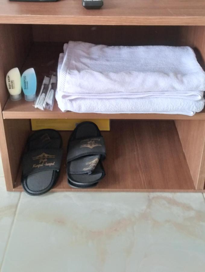 Joglo Kumpul Resort Cangkiran Rom bilde